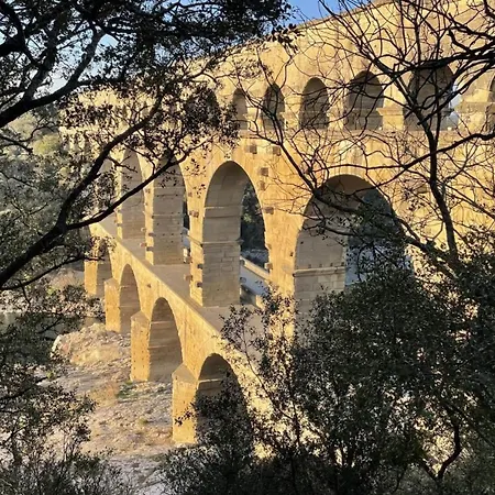 Le 14, 4 Pers, 2 Chambres, Clim, Proche Autoroute Nîmes