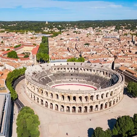 Le 14, 4 Pers, 2 Chambres, Clim, Proche Autoroute Apartman Nîmes