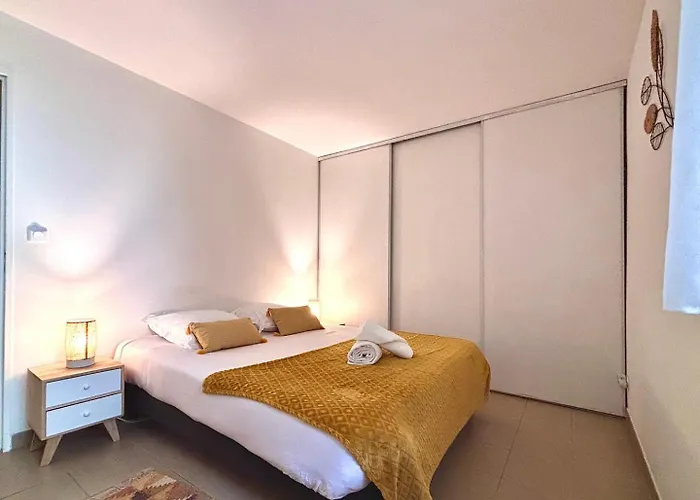 Apartment Le 14, 4 Pers, 2 Chambres, Clim, Proche Autoroute *