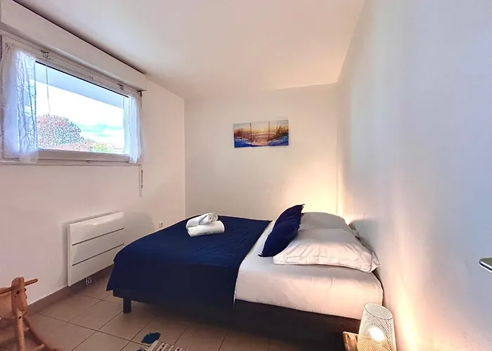 Le 14, 4 Pers, 2 Chambres, Clim, Proche Autoroute *