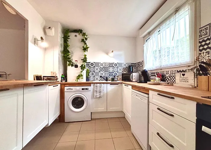 Apartment Le 14, 4 Pers, 2 Chambres, Clim, Proche Autoroute